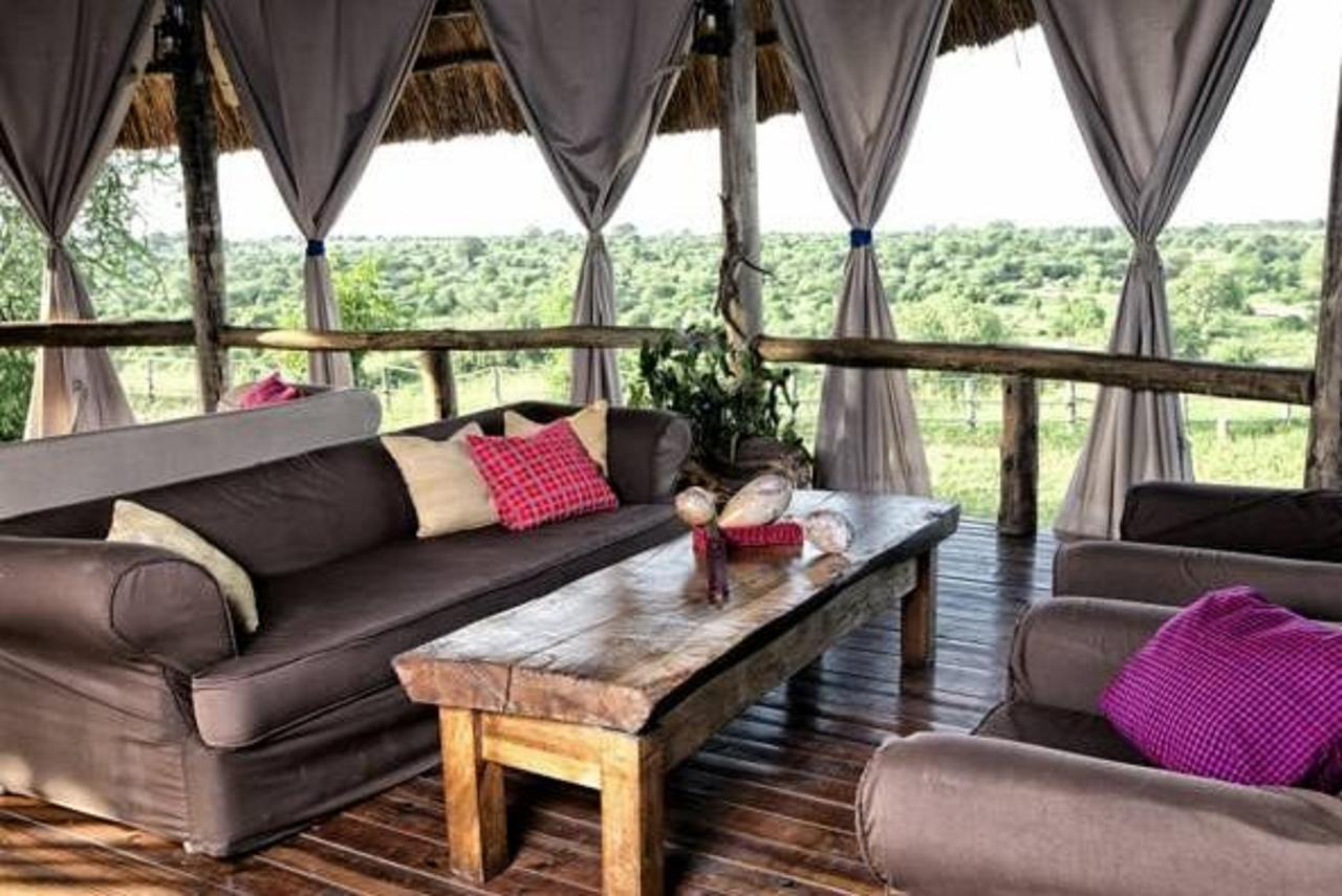 Mbali Mbali Tarangire River Camp Kwa Kuchinia ภายนอก รูปภาพ